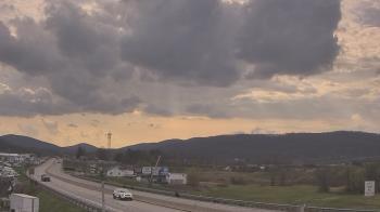 Weather camera view of Wessels Used Cars.