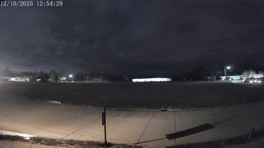 Weather camera view of The Oaks.