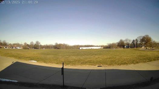 Weather camera view of The Oaks.
