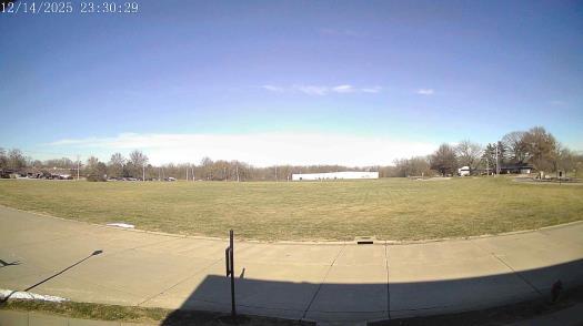 Weather camera view of The Oaks.