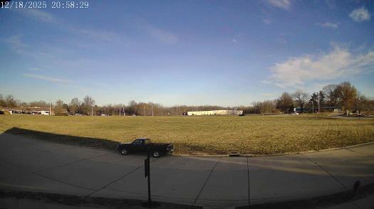 Weather camera view of The Oaks.