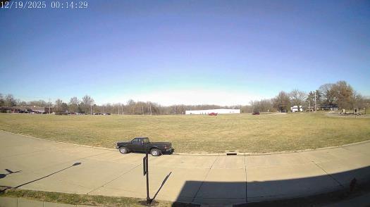 Weather camera view of The Oaks.