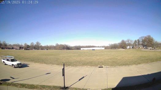 Weather camera view of The Oaks.