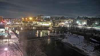 Weather camera view of City of Elgin.