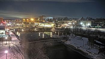 Weather camera view of City of Elgin.