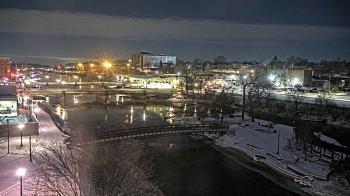 Weather camera view of City of Elgin.