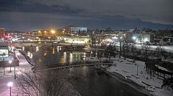 Weather camera view of City of Elgin.