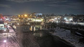 Weather camera view of City of Elgin.