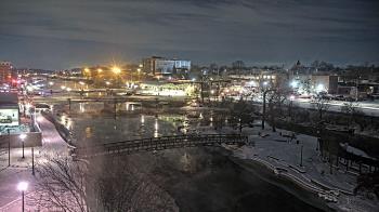 Weather camera view of City of Elgin.