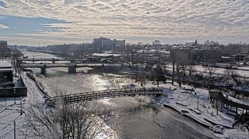 Weather camera view of City of Elgin.