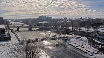 Weather camera view of City of Elgin.