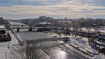 Weather camera view of City of Elgin.