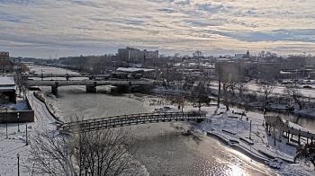 Weather camera view of City of Elgin.