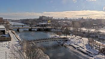 Weather camera view of City of Elgin.