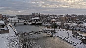 Weather camera view of City of Elgin.