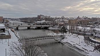 Weather camera view of City of Elgin.