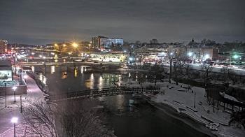 Weather camera view of City of Elgin.