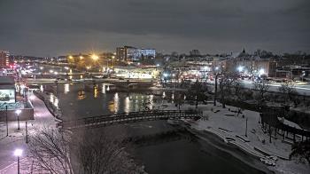 Weather camera view of City of Elgin.