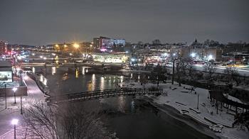 Weather camera view of City of Elgin.