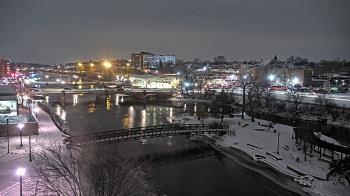 Weather camera view of City of Elgin.