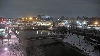 Weather camera view of City of Elgin.