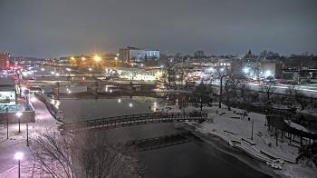 Weather camera view of City of Elgin.