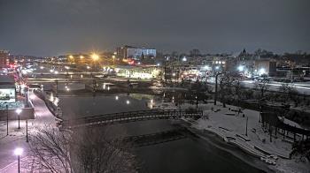 Weather camera view of City of Elgin.