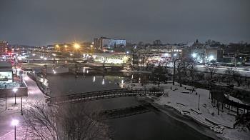 Weather camera view of City of Elgin.