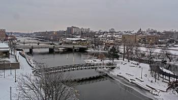 Weather camera view of City of Elgin.