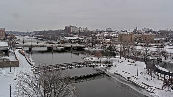 Weather camera view of City of Elgin.