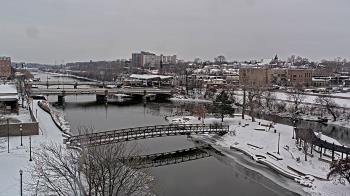 Weather camera view of City of Elgin.