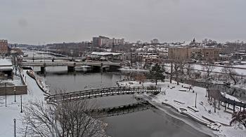 Weather camera view of City of Elgin.