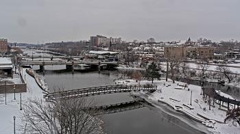 Weather camera view of City of Elgin.