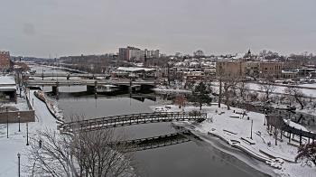Weather camera view of City of Elgin.