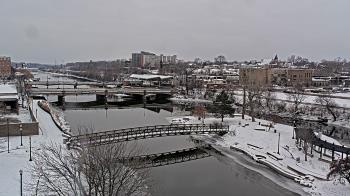 Weather camera view of City of Elgin.