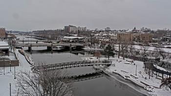 Weather camera view of City of Elgin.