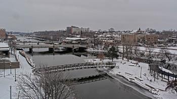 Weather camera view of City of Elgin.