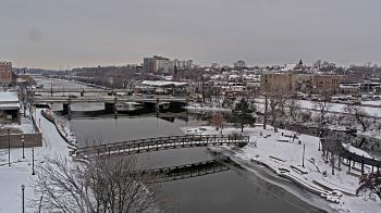Weather camera view of City of Elgin.