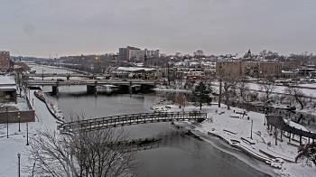 Weather camera view of City of Elgin.