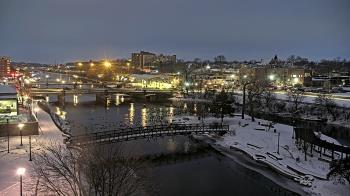 Weather camera view of City of Elgin.