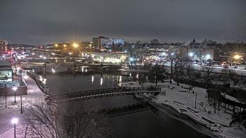 Weather camera view of City of Elgin.