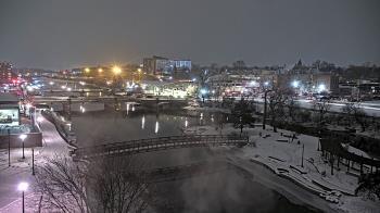 Weather camera view of City of Elgin.