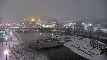 Weather camera view of City of Elgin.