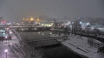 Weather camera view of City of Elgin.