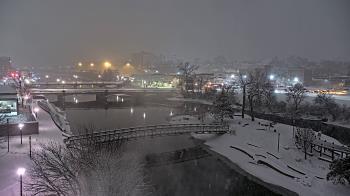 Weather camera view of City of Elgin.