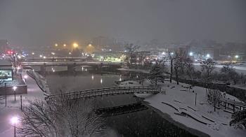 Weather camera view of City of Elgin.