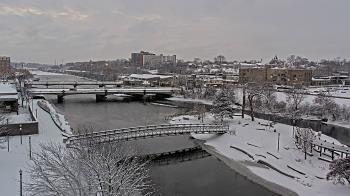 Weather camera view of City of Elgin.