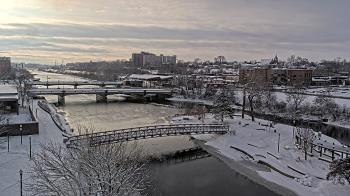 Weather camera view of City of Elgin.