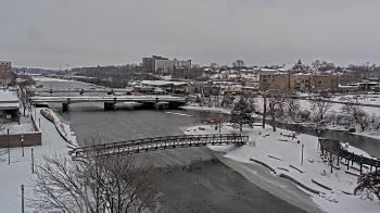 Weather camera view of City of Elgin.