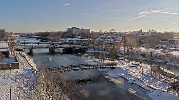 Weather camera view of City of Elgin.